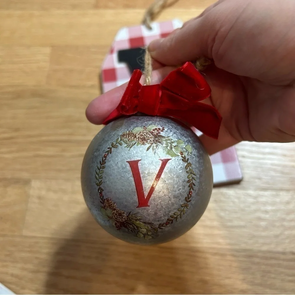 V Christmas Ornament Wall Hanging Bundle NEW Ball Red White Plaid Home Decor